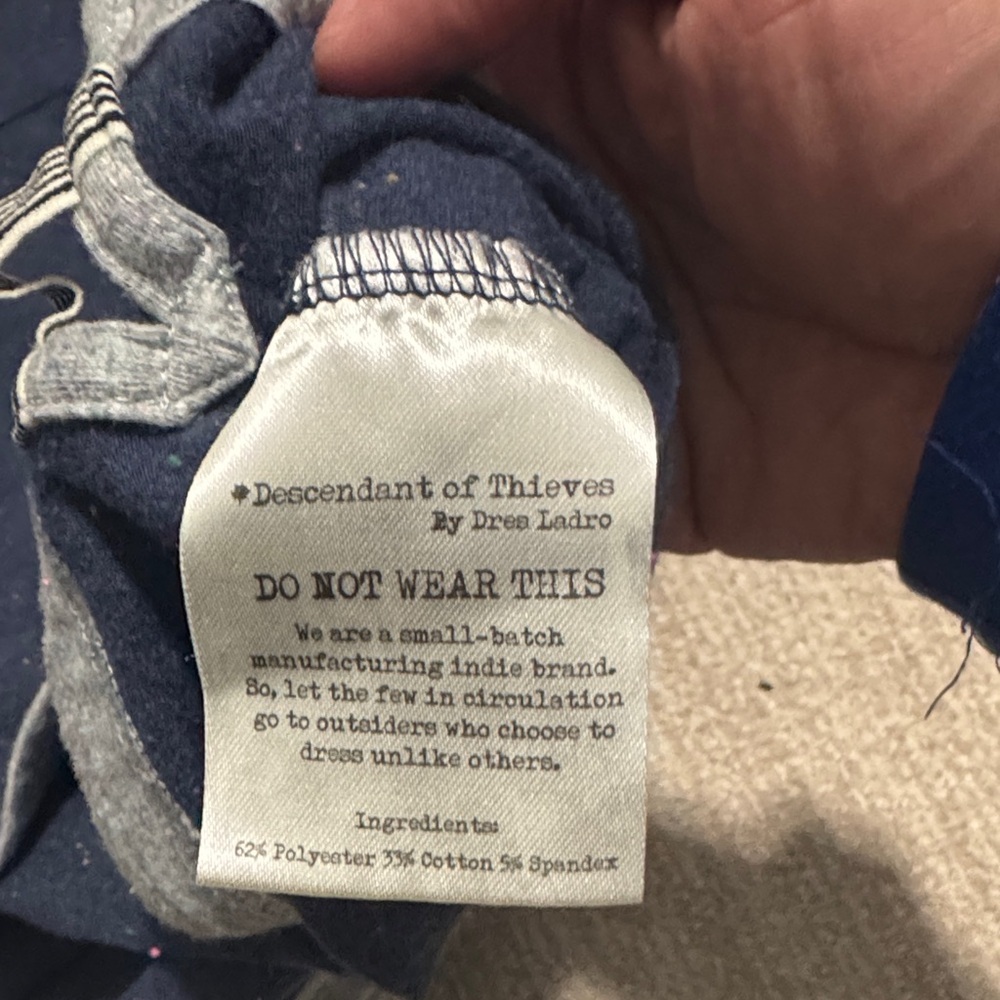 Descendant of Thieves Heathered Blue Short Sleeve Shirt Men's XL Casual Top - Picture 9 of 11